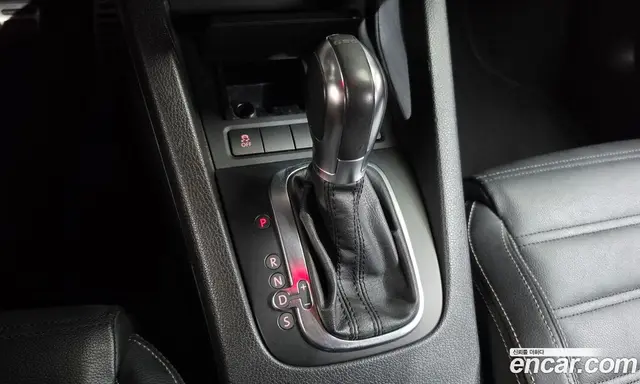 Volkswagen Scirocco 2012 2.0 АКПП, миниатюра 9