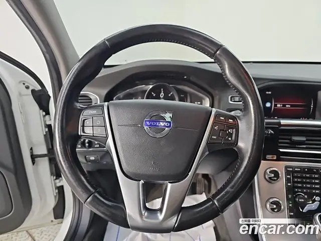 Volvo S60 2017 2.0 АКПП, миниатюра 9 Volvo S60 2017 2.0 АКПП, миниатюра 9