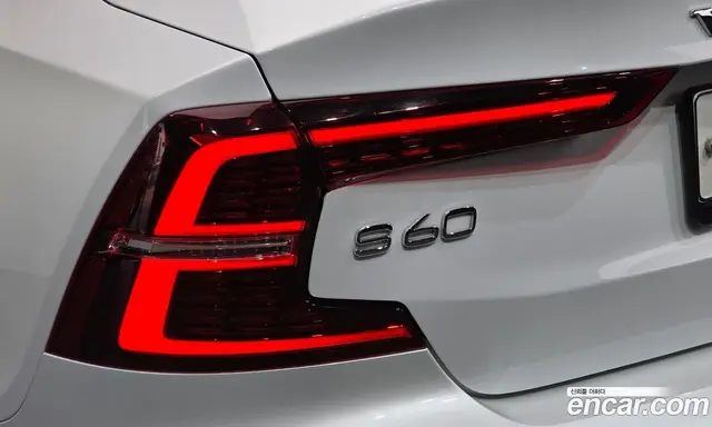 Volvo S60 2019 2.0 АКПП, миниатюра 9