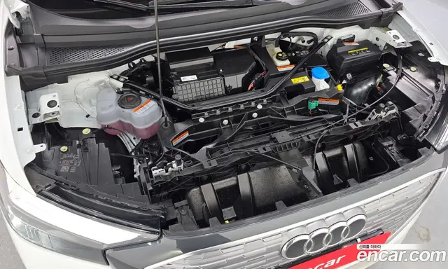 Audi Q4 e-tron 2025 0.2 АКПП, миниатюра 5