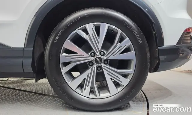 Audi Q4 e-tron 2025 0.2 АКПП, миниатюра 6
