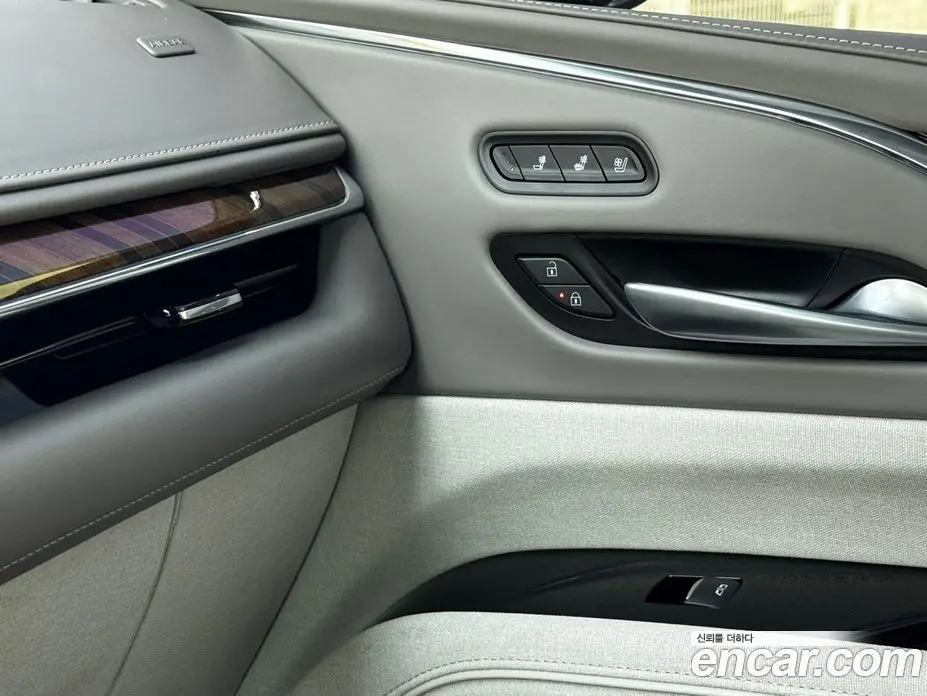 Cadillac Escalade 2023 6.2 АКПП, фото 14