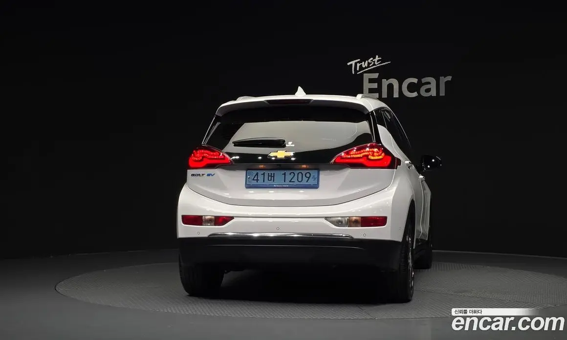 Chevrolet Bolt EV 2018 0.2 АКПП, фото 4