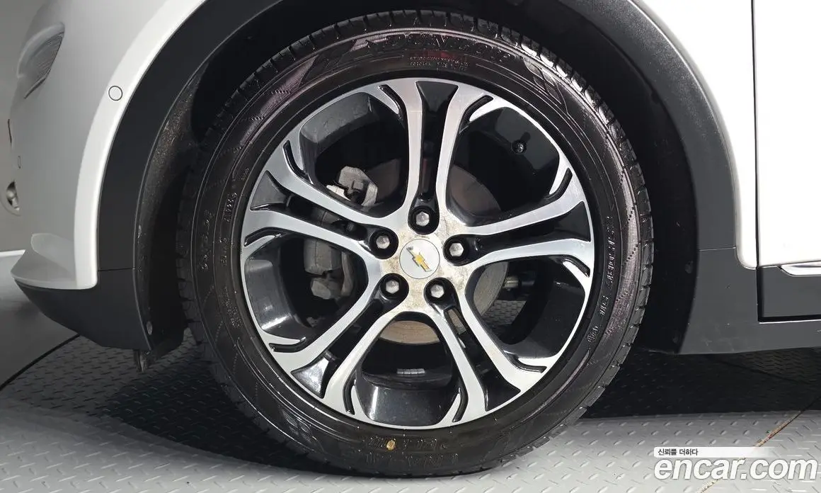 Chevrolet Bolt EV 2018 0.2 АКПП, фото 5