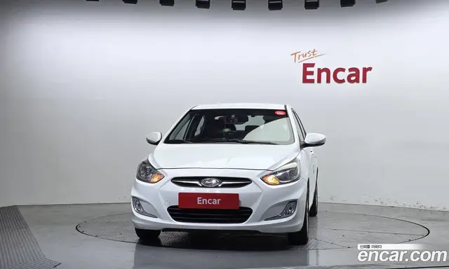 Hyundai Accent 2011 1.6 МКПП, миниатюра 3