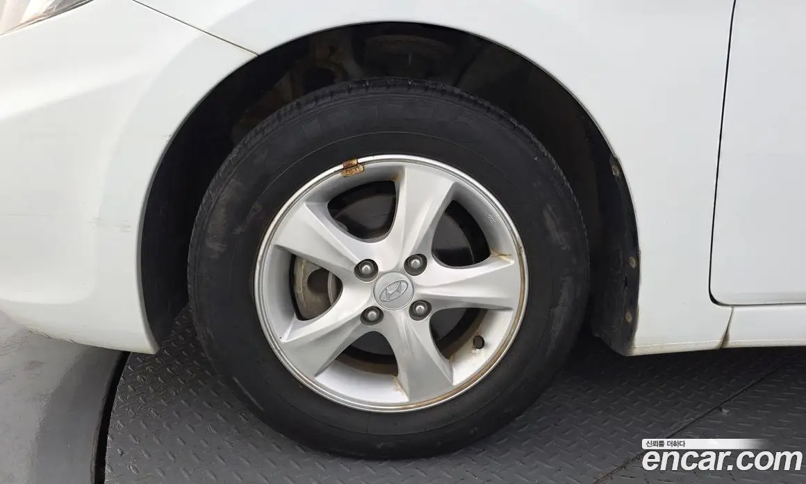 Hyundai Accent 2011 1.6 МКПП, фото 5