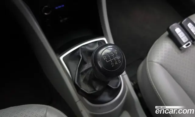 Hyundai Accent 2011 1.6 МКПП, миниатюра 9