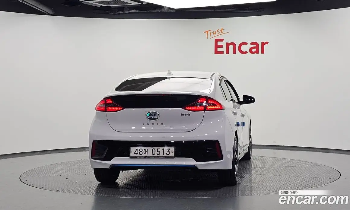 Hyundai Ioniq 2016 1.6 АКПП, фото 4