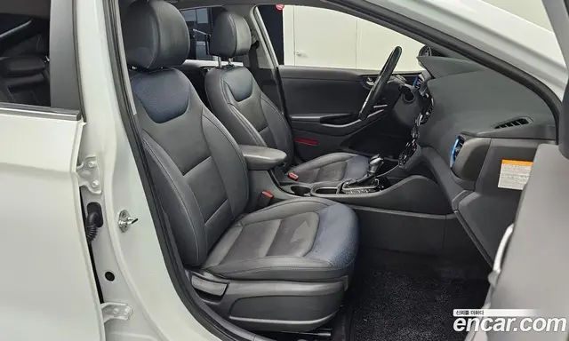 Hyundai Ioniq 2017 1.6 АКПП, миниатюра 12