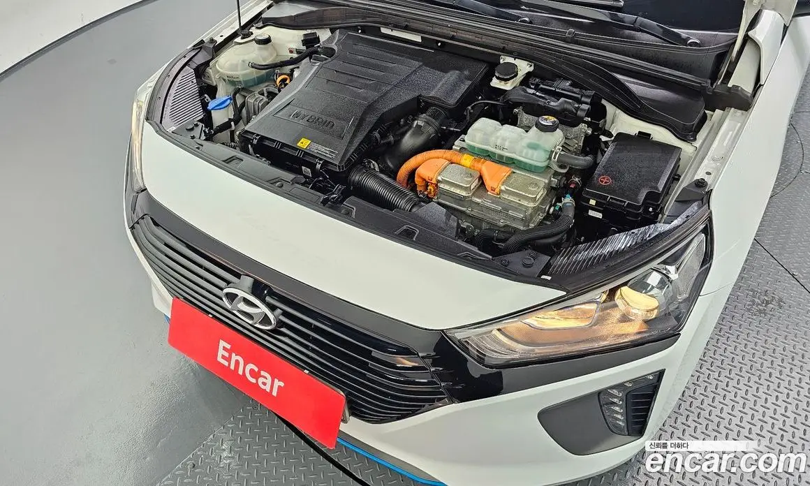 Hyundai Ioniq 2017 1.6 АКПП, фото 20