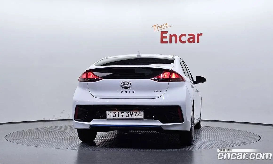 Hyundai Ioniq 2017 1.6 АКПП, фото 4