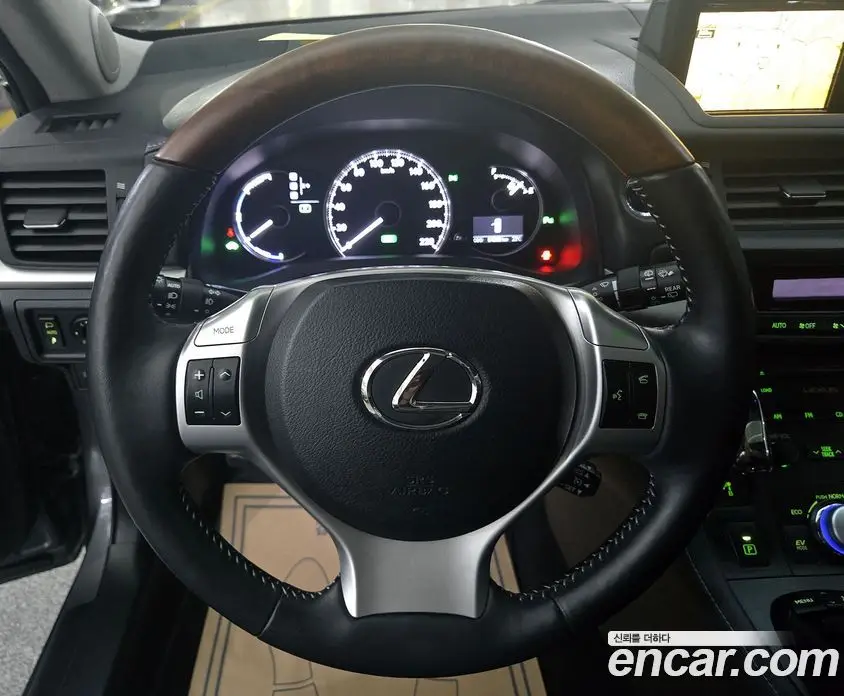 Lexus CT200h 2012 1.8 АКПП, фото 11