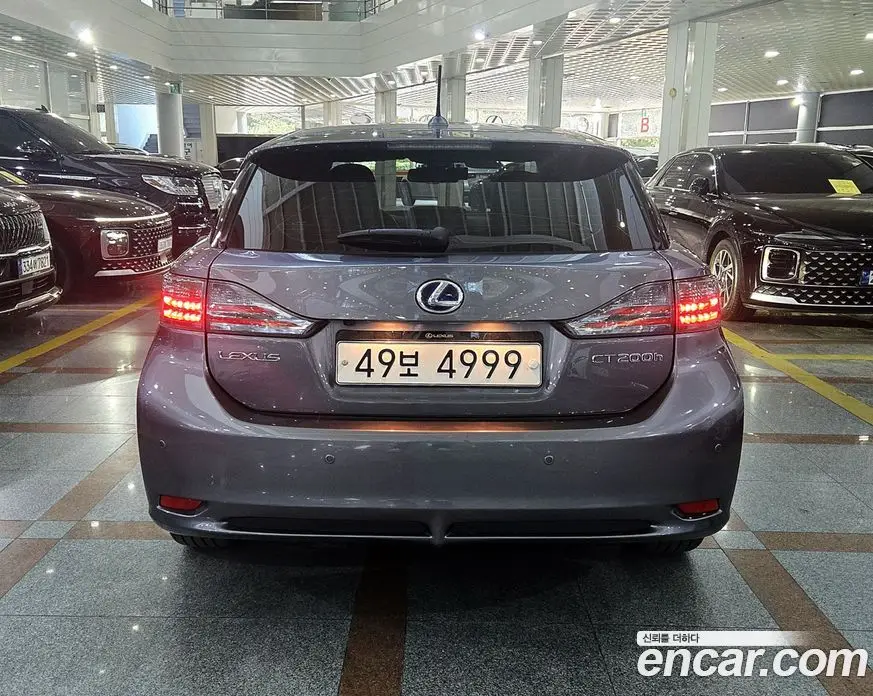 Lexus CT200h 2012 1.8 АКПП, фото 5