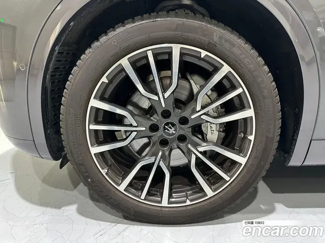Maserati Grecale 2024 2.0 АКПП, миниатюра 5 Maserati Grecale 2024 2.0 АКПП, миниатюра 5