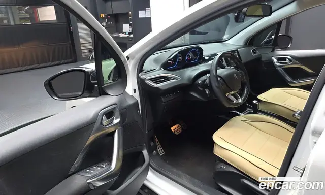 Peugeot 2008 2015 1.6 АКПП, миниатюра 10
