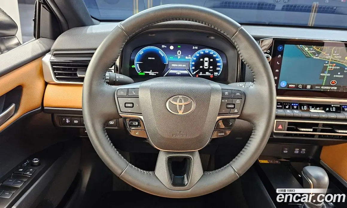 Toyota Camry 2025 2.5 АКПП, фото 13
