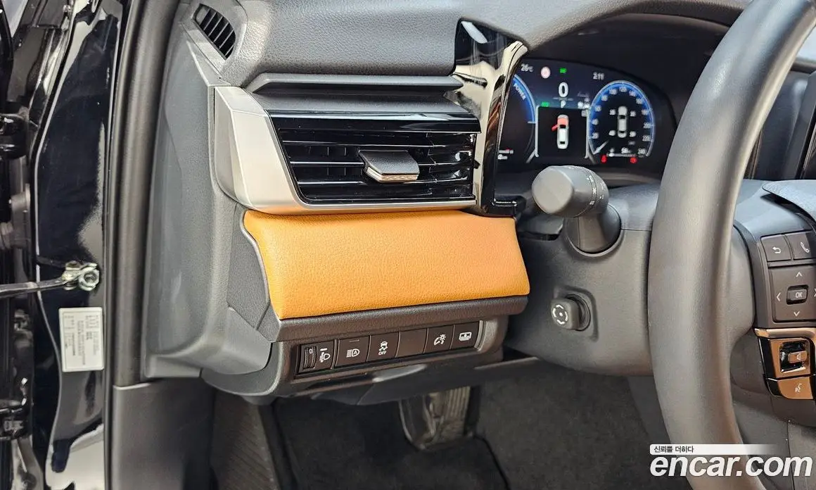 Toyota Camry 2025 2.5 АКПП, фото 17