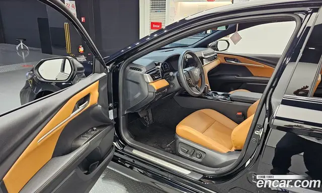 Toyota Camry 2025 2.5 АКПП, миниатюра 10