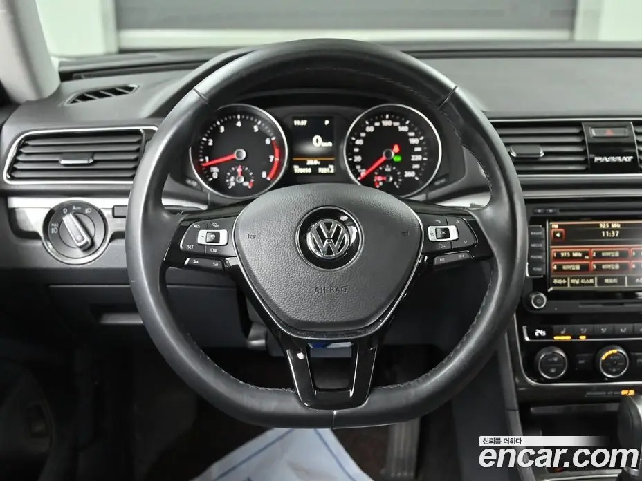 Volkswagen Passat 2018 2.0 АКПП, фото 13
