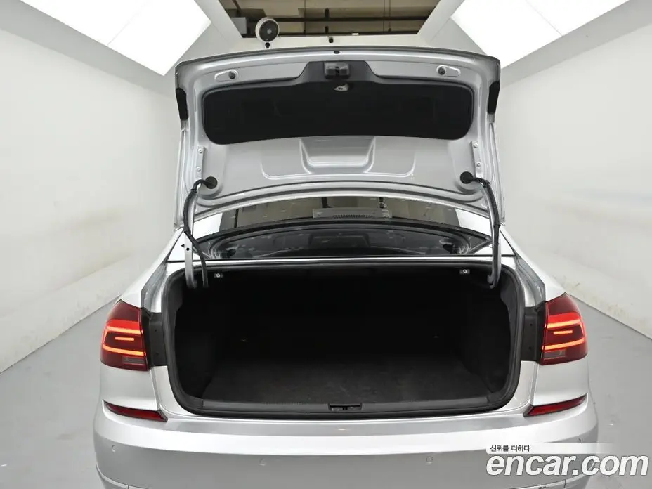 Volkswagen Passat 2018 2.0 АКПП, фото 19