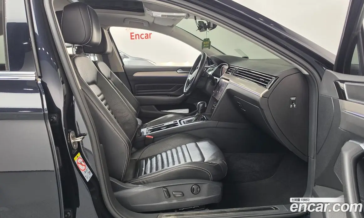 Volkswagen Passat 2022 2.0 АКПП, фото 16