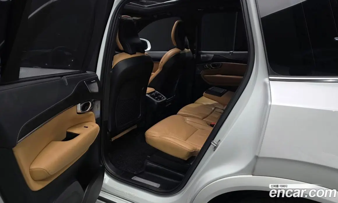 Volvo XC90 2023 2.0 АКПП, фото 15