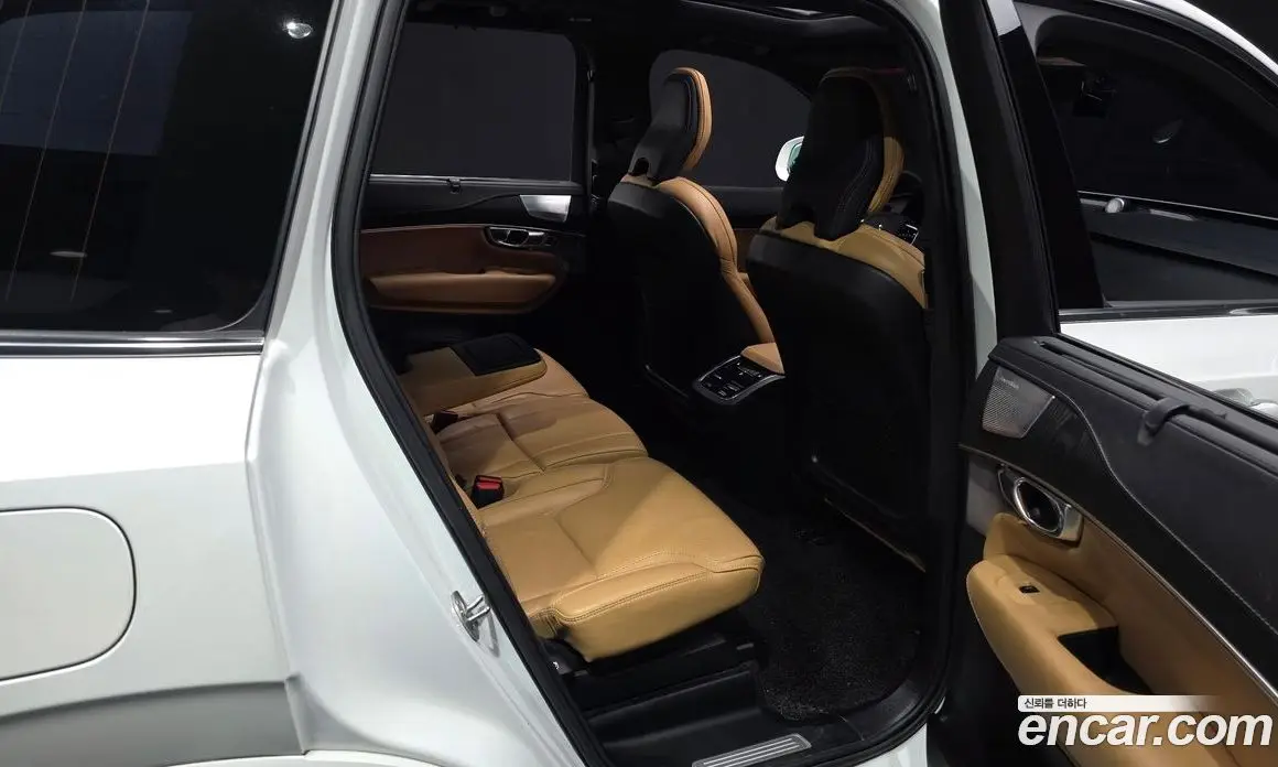 Volvo XC90 2023 2.0 АКПП, фото 17