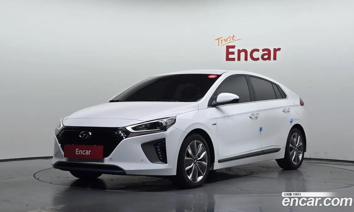 Hyundai Ioniq 2016 1.6 АКПП, фото 1 Hyundai Ioniq 2016 1.6 АКПП, фото 1