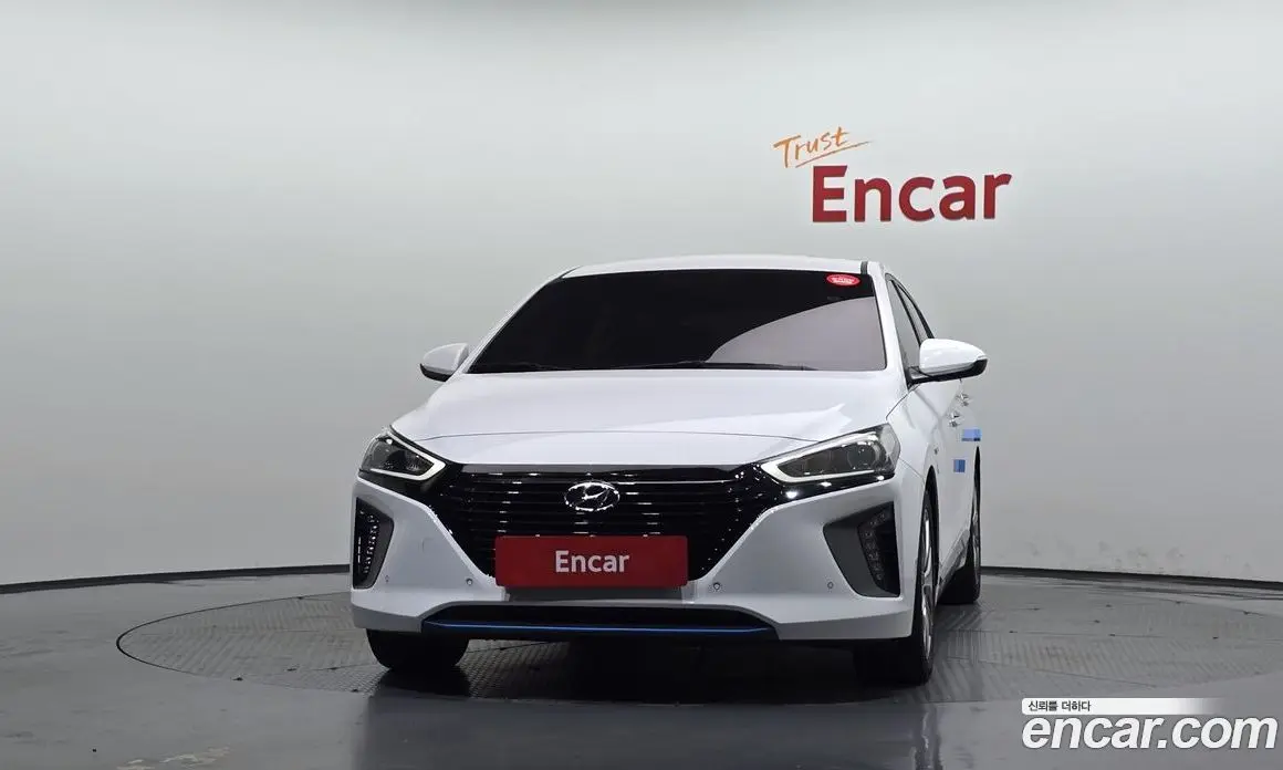 Hyundai Ioniq 2016 1.6 АКПП, фото 3 Hyundai Ioniq 2016 1.6 АКПП, фото 3
