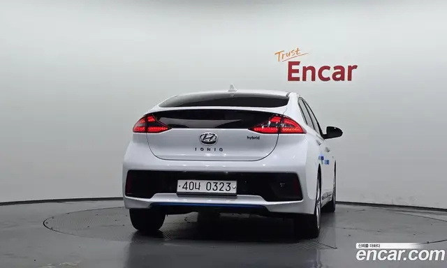 Hyundai Ioniq 2016 1.6 АКПП, миниатюра 4 Hyundai Ioniq 2016 1.6 АКПП, миниатюра 4