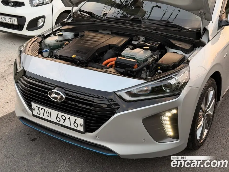 Hyundai Ioniq 2017 1.6 АКПП, фото 18