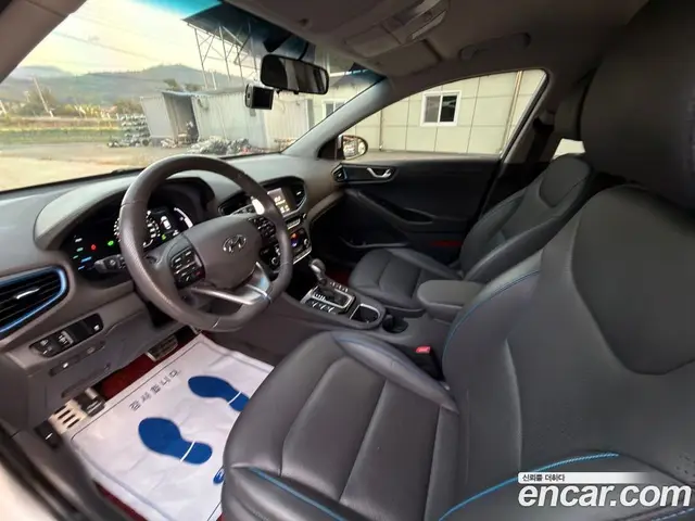 Hyundai Ioniq 2017 1.6 АКПП, миниатюра 7