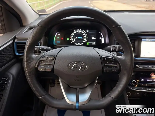 Hyundai Ioniq 2017 1.6 АКПП, миниатюра 10