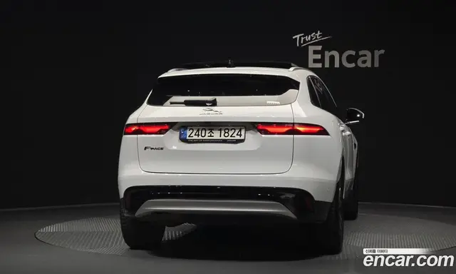 Jaguar F-Pace 2021 2.0 АКПП, миниатюра 4 Jaguar F-Pace 2021 2.0 АКПП, миниатюра 4
