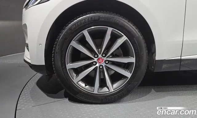 Jaguar F-Pace 2021 2.0 АКПП, миниатюра 5 Jaguar F-Pace 2021 2.0 АКПП, миниатюра 5