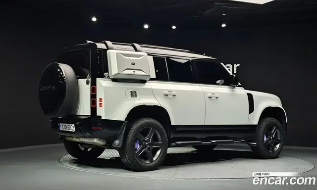 Land Rover Defender, 2025, 12 361 км