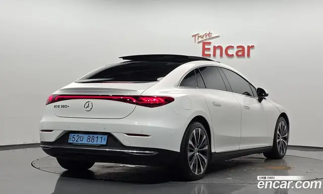 Mercedes-Benz EQE, 2022, 60 745 км