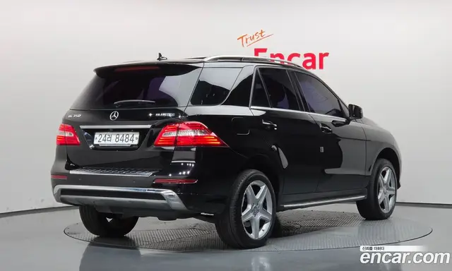 Mercedes-Benz M-Class 2015 3.0 АКПП, миниатюра 2 Mercedes-Benz M-Class 2015 3.0 АКПП, миниатюра 2