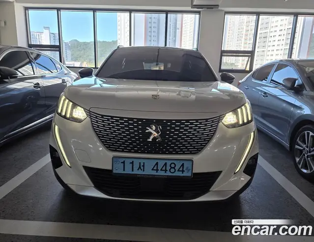 Peugeot 2008, 2021, 68 000 км