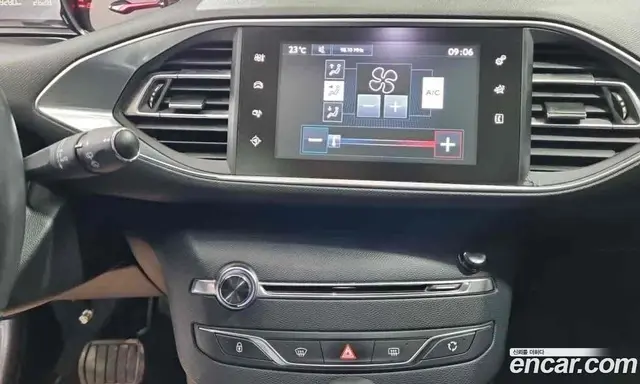 Peugeot 308 2015 2.0 АКПП, миниатюра 11