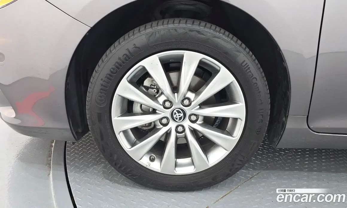 Toyota Camry 2017 2.5 АКПП, фото 5