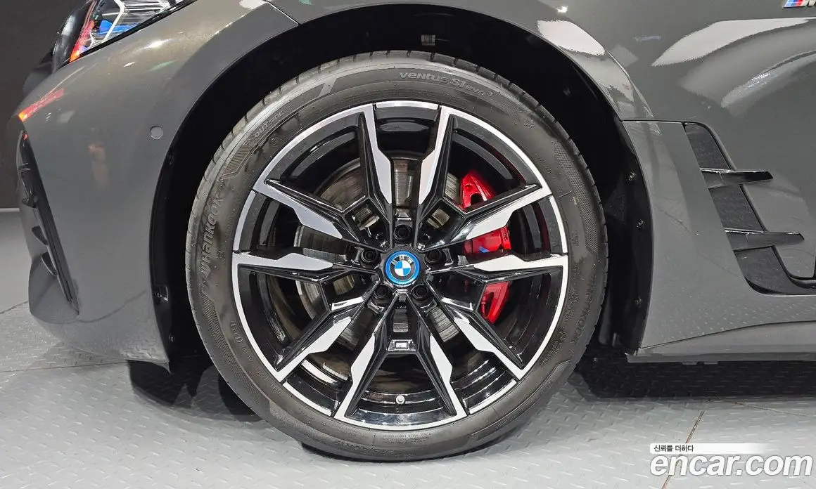 BMW i4 2023 0.2 АКПП, фото 5