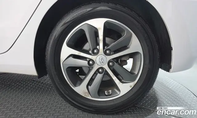 Hyundai i30 2015 1.6 АКПП, миниатюра 7 Hyundai i30 2015 1.6 АКПП, миниатюра 7