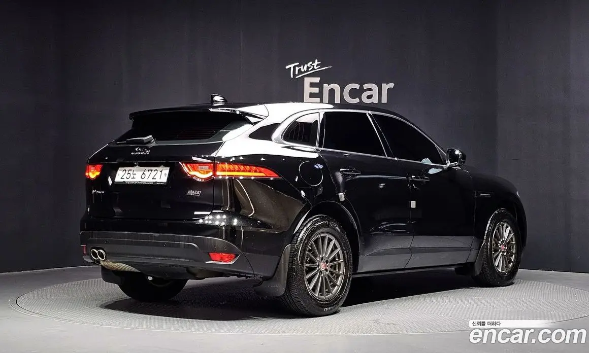 Jaguar F-Pace 2018 2.0 АКПП, фото 2 Jaguar F-Pace 2018 2.0 АКПП, фото 2