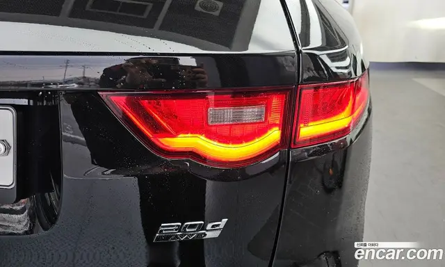 Jaguar F-Pace 2018 2.0 АКПП, миниатюра 9 Jaguar F-Pace 2018 2.0 АКПП, миниатюра 9