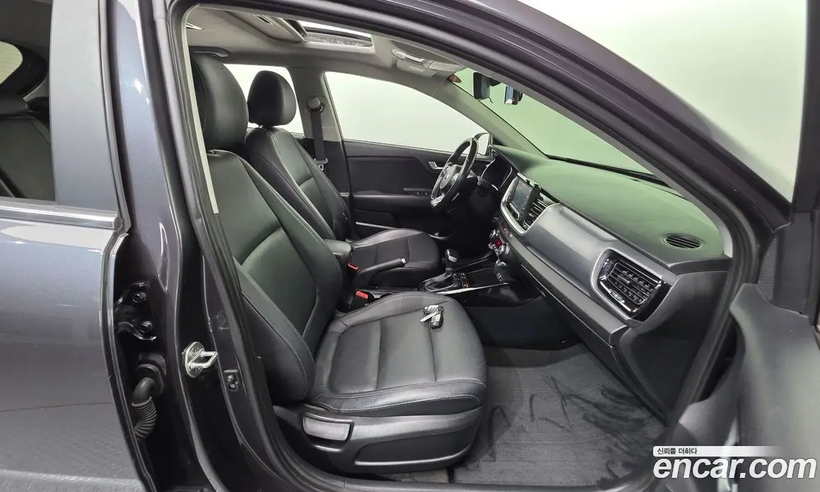 Kia Stonic 2017 1.6 АКПП, фото 16