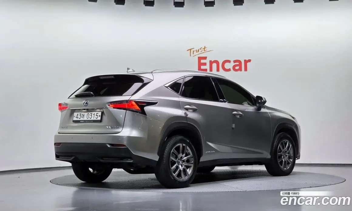 Lexus NX 2016 2.5 АКПП, фото 2 Lexus NX 2016 2.5 АКПП, фото 2