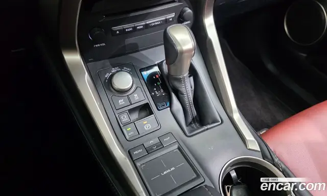 Lexus NX 2016 2.5 АКПП, миниатюра 9 Lexus NX 2016 2.5 АКПП, миниатюра 9