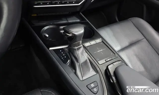 Lexus UX 2019 2.0 АКПП, миниатюра 11 Lexus UX 2019 2.0 АКПП, миниатюра 11