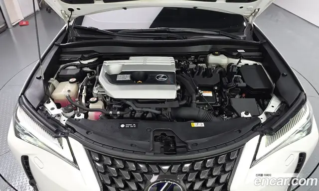 Lexus UX 2019 2.0 АКПП, миниатюра 5 Lexus UX 2019 2.0 АКПП, миниатюра 5